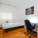 Apartment Venerable Palafox 5 *