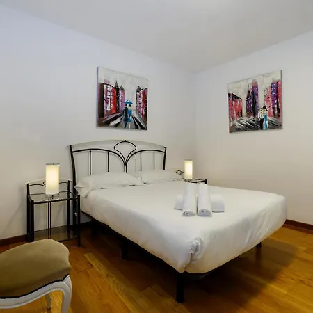 Apartment Venerable Palafox 5