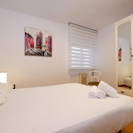 Apartment Venerable Palafox 5 *